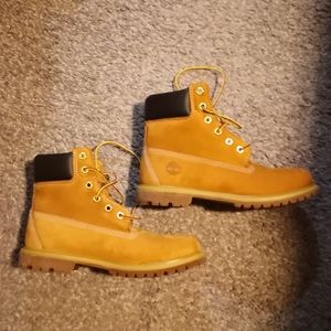 Women's Timberland 6inch Wheat Nubuck Boots